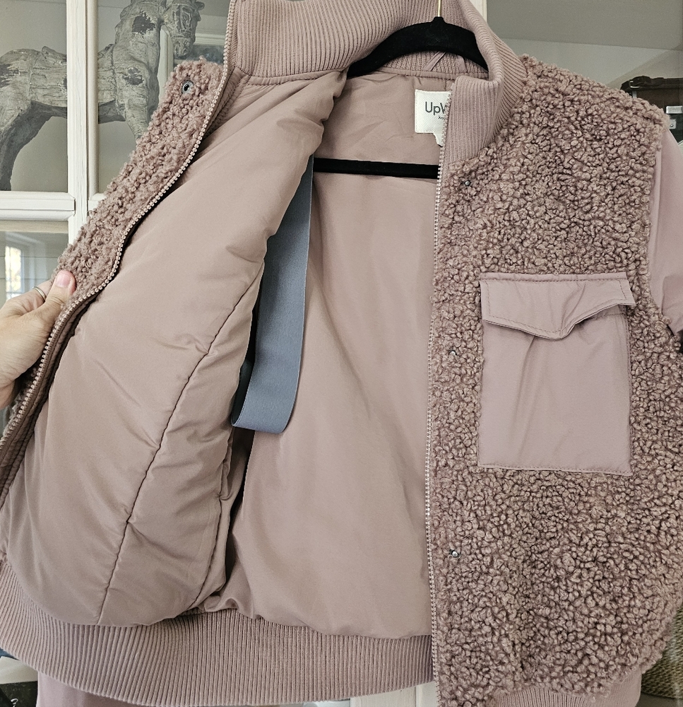 $148 UpWest Sherpa Bomber - Picture 9 of 15